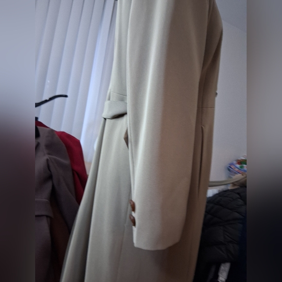 Utex Green Long Coat - Picture 7 of 10